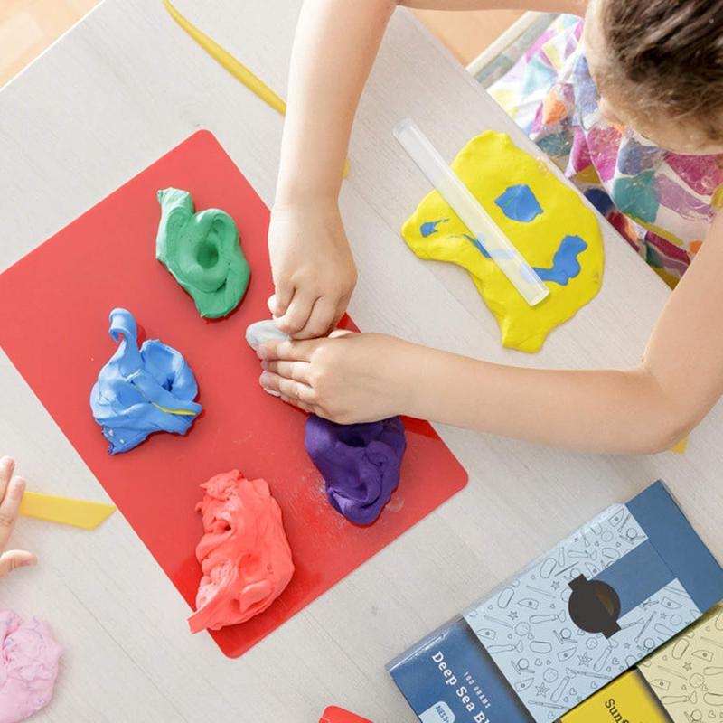 عصا فرد الطين  — لطين البوليمر والطين الجاف بالهواء